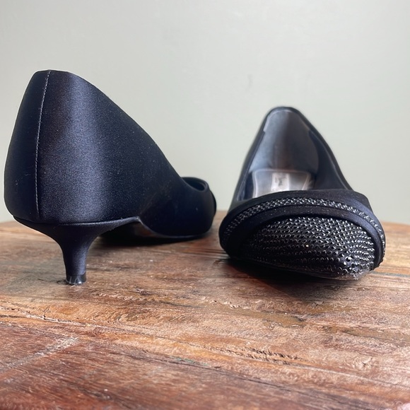 Nina New York Textile Pointed Toe Kitten Heel Shoe BLACK Rhinestones Size 8M - Picture 5 of 11